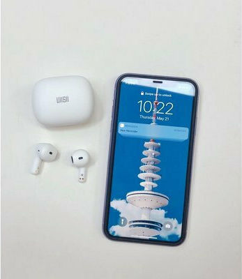 UiiSii TWS21 SongBirds Airbuds Bluetooth Handsfree Earphones with Sweat Resistance and Charging Case White view 4