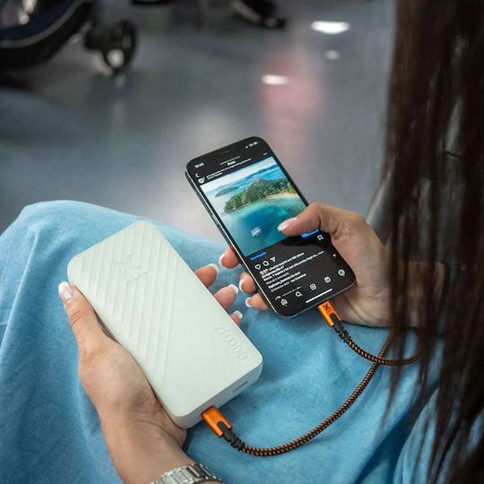 Xtorm Go2 Power Bank 20000mAh 15W with USB-A Port and USB-C Port White vue 2
