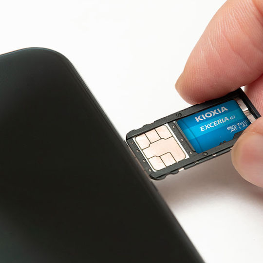 Kioxia microSDXC 128GB U3 V30 A2 UHS-I 160MB/s with Adapter view 3
