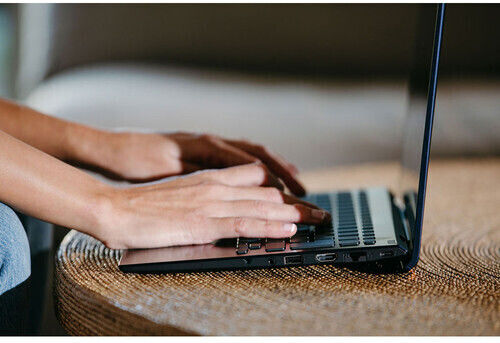 Vaio SX14-R 14" IPS QHD+ Touchscreen (Ultra 7-155H/32GB/1TB SSD/W11 Pro) Fine Black (US Keyboard) view 4