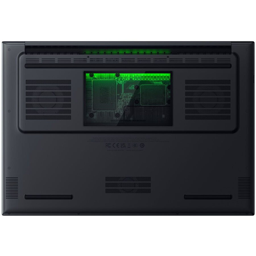 Razer Blade 18 18" IPS UHD (Ultra 9-275 HX/32GB/2TB SSD/GeForce RTX 5090/W11 Home) (International English Keyboard) view 4
