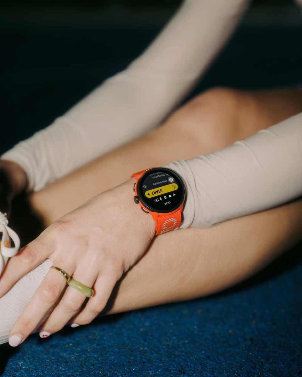 Suunto Run Stainless Steel 46mm Smartwatch with Heart Rate Monitor (Coral Orange) view 4
