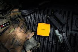 Tactical Badass Power Bank 10050mAh with USB-A Port and USB-C Port Yellow vue 4
