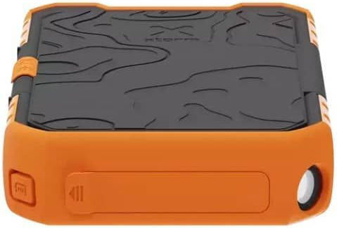 Xtorm Rugged XR203 Solar Power Bank 10000mAh 20W with USB-A Port and 2 USB-C Ports Power Delivery / Quick Charge 3.0 Orange view 3