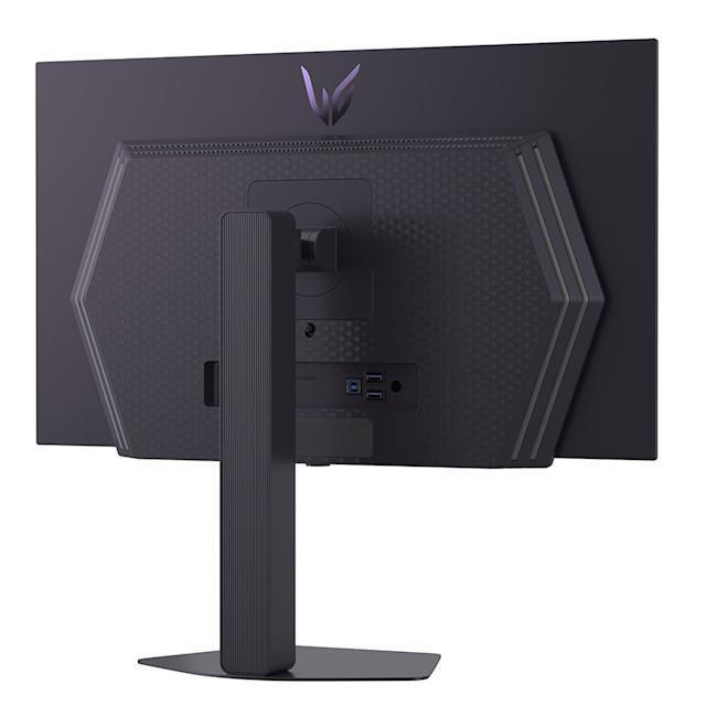 LG UltraGear HDR Monitor 27" QHD 2560x1440 240Hz with Response Time 0.03ms GTG view 3
